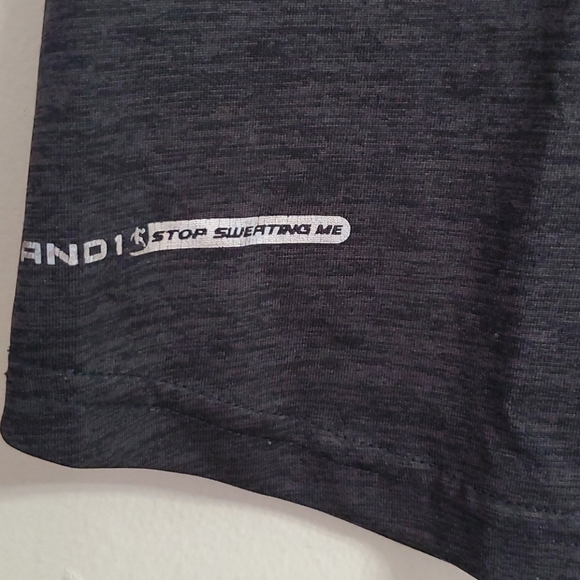 T-shirt - Picture 4 of 4
